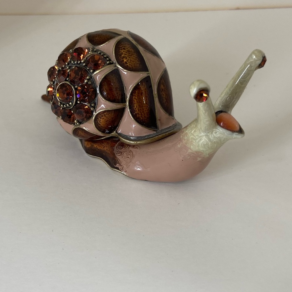 Snail mini box enamel & gemstones RARE.‎ Secret compartment table top. Charming.